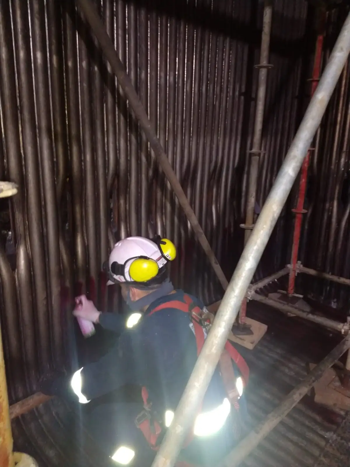 Registro técnico de inspección por líquidos penetrantes: Lp inspeccion liquidos penetrantes calderas ecoendi