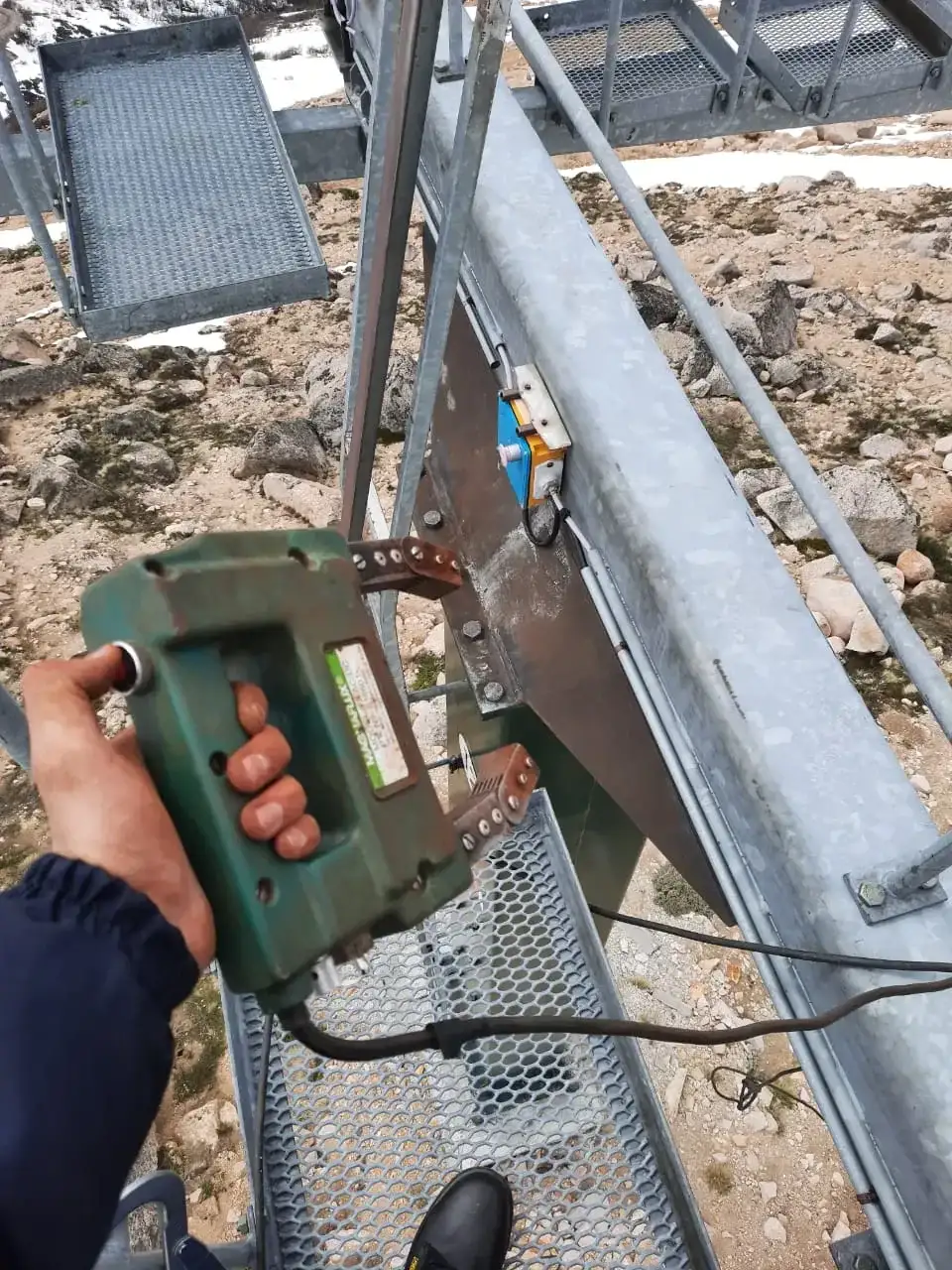 Registro técnico de inspección por partículas magnéticas: Pm equipo yugo magnaflux particulas magneticas ecoendi